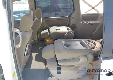 2004 Toyota Sienna Le z USA, uszkodzony, nr VIN 5TDZA23C34S023992